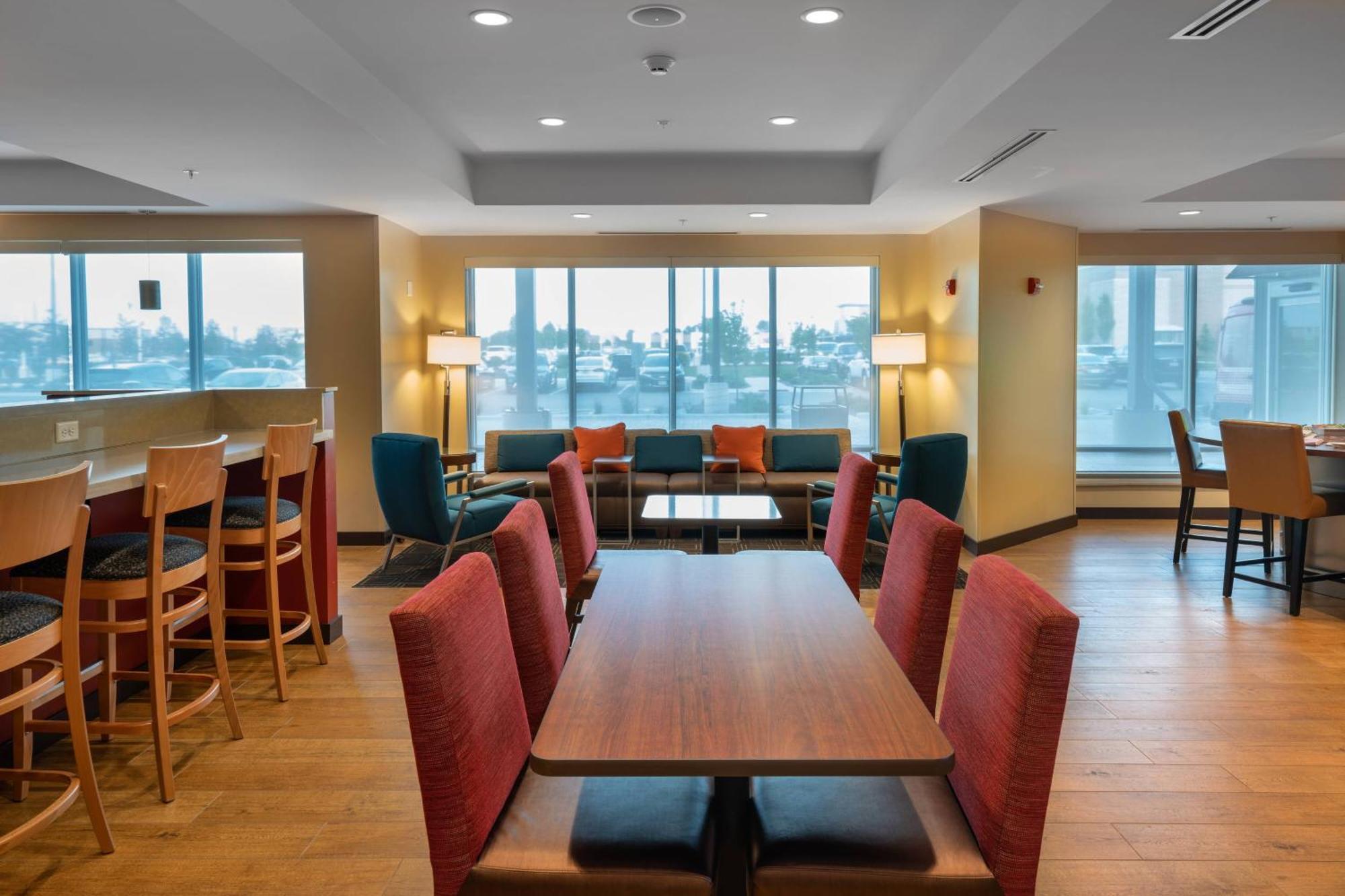 Towneplace Suites By Marriott Milwaukee Oak Creek Eksteriør bilde