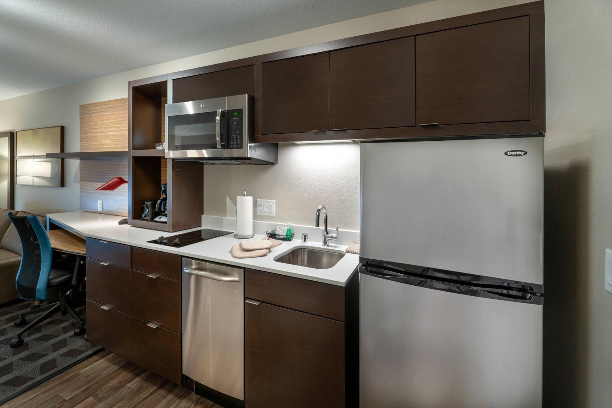 Towneplace Suites By Marriott Milwaukee Oak Creek Eksteriør bilde