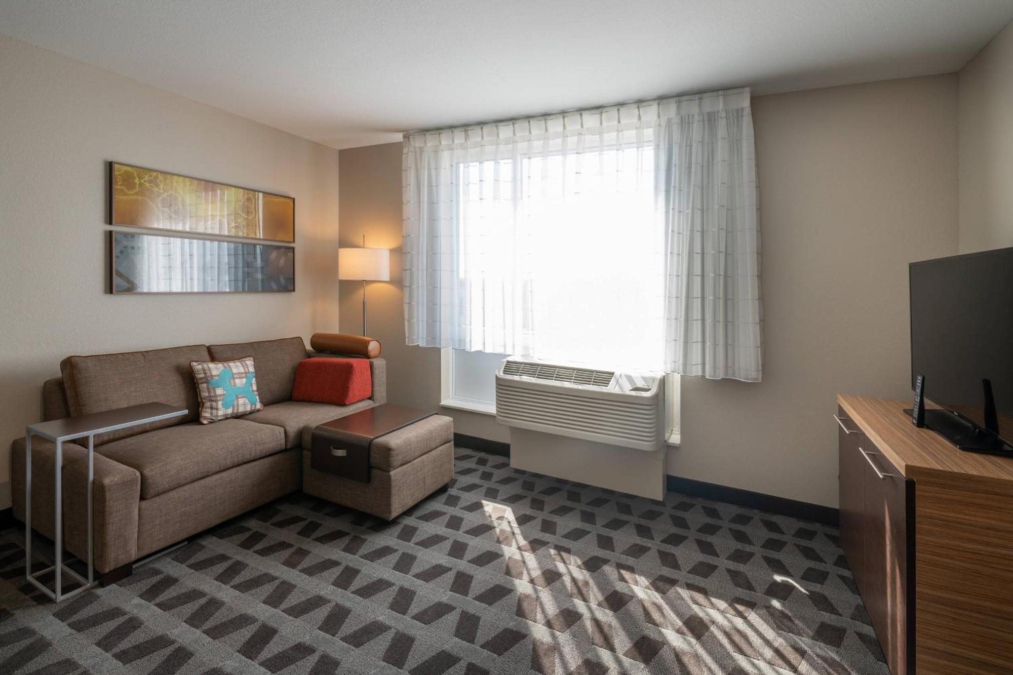 Towneplace Suites By Marriott Milwaukee Oak Creek Eksteriør bilde